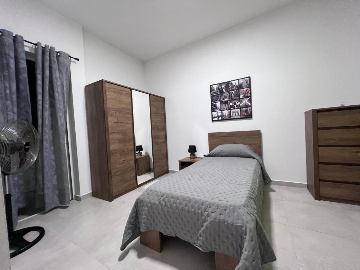 Zenia Court Apartment Marsaskala Exterior photo